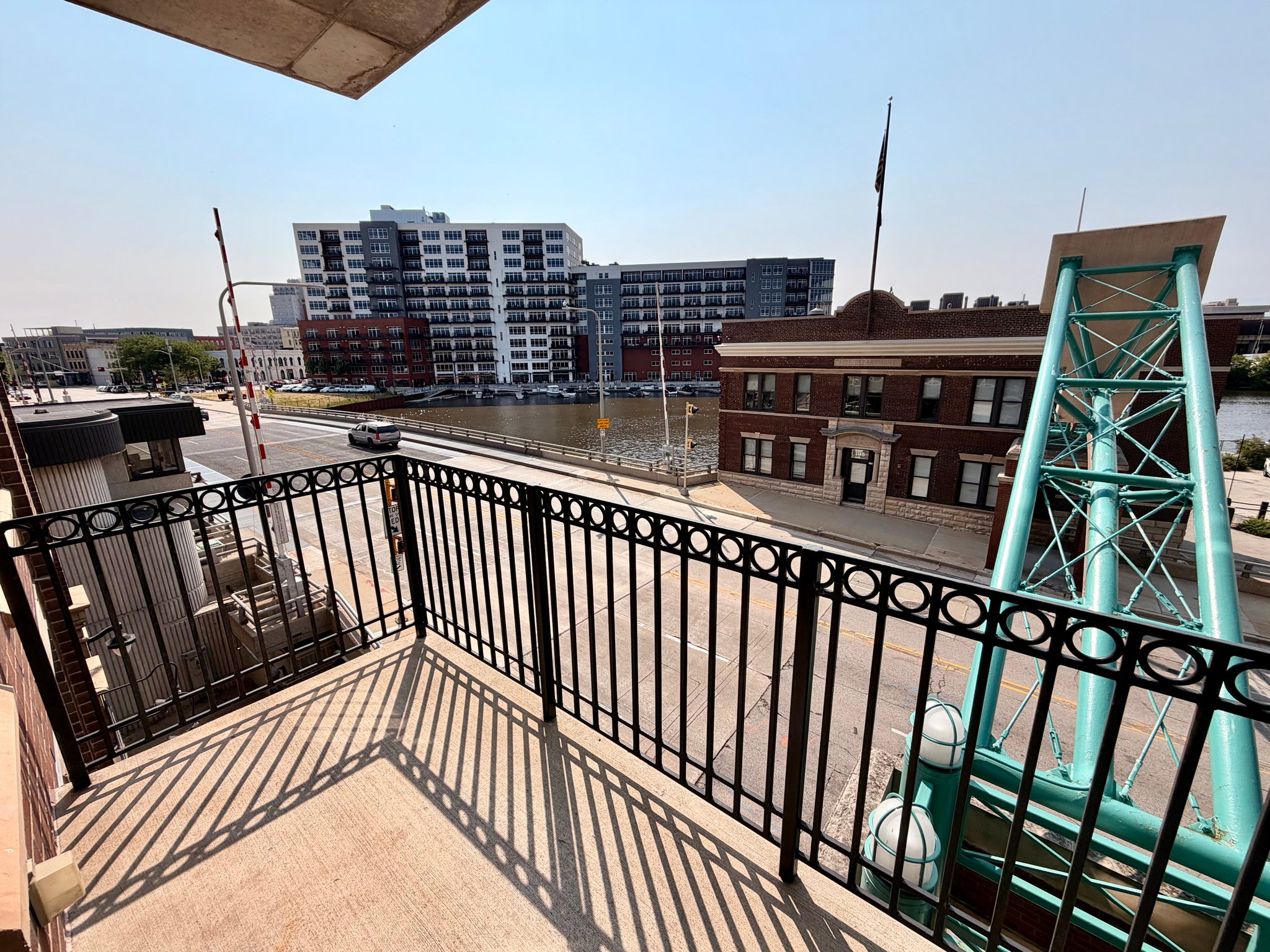 Milwaukee Condo: 102 N Water St