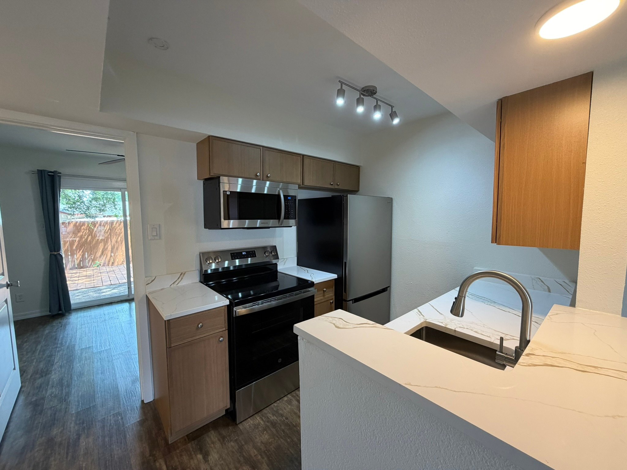 San Antonio Condo: 170 De Chantle Rd