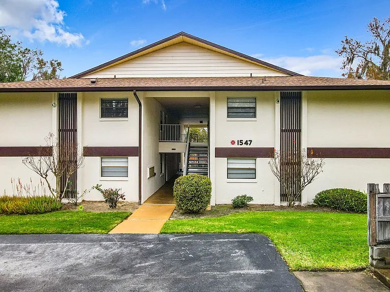 Ocala Apartment: 706 NE 27th St