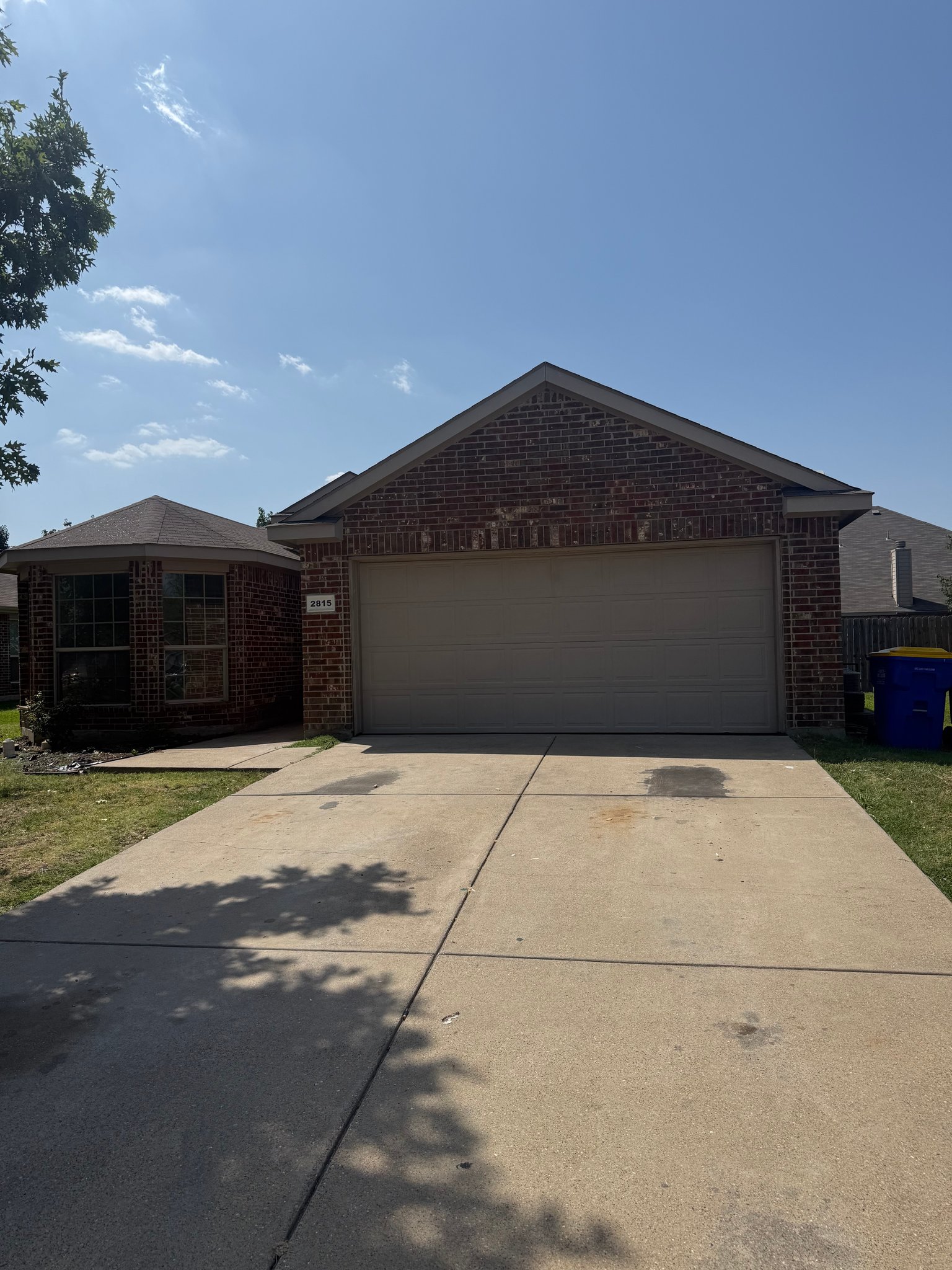 Seagoville House: 2815 Briarbrook DR