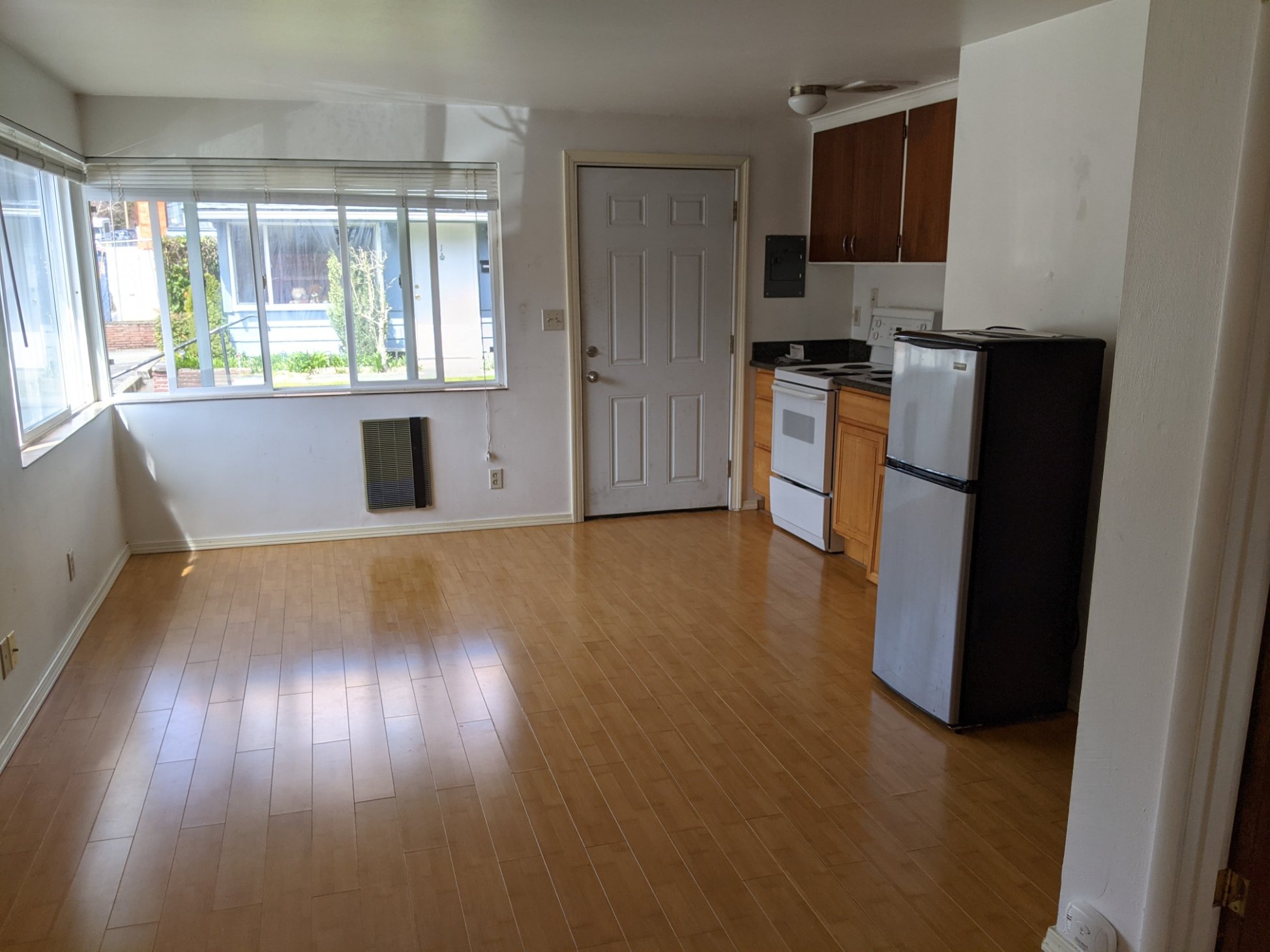 Seattle Apartment: 6538 Ravenna Avenue Northeast