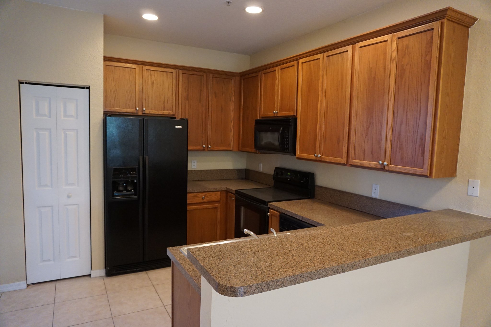 Jupiter Townhome: 335 E Thatch Palm