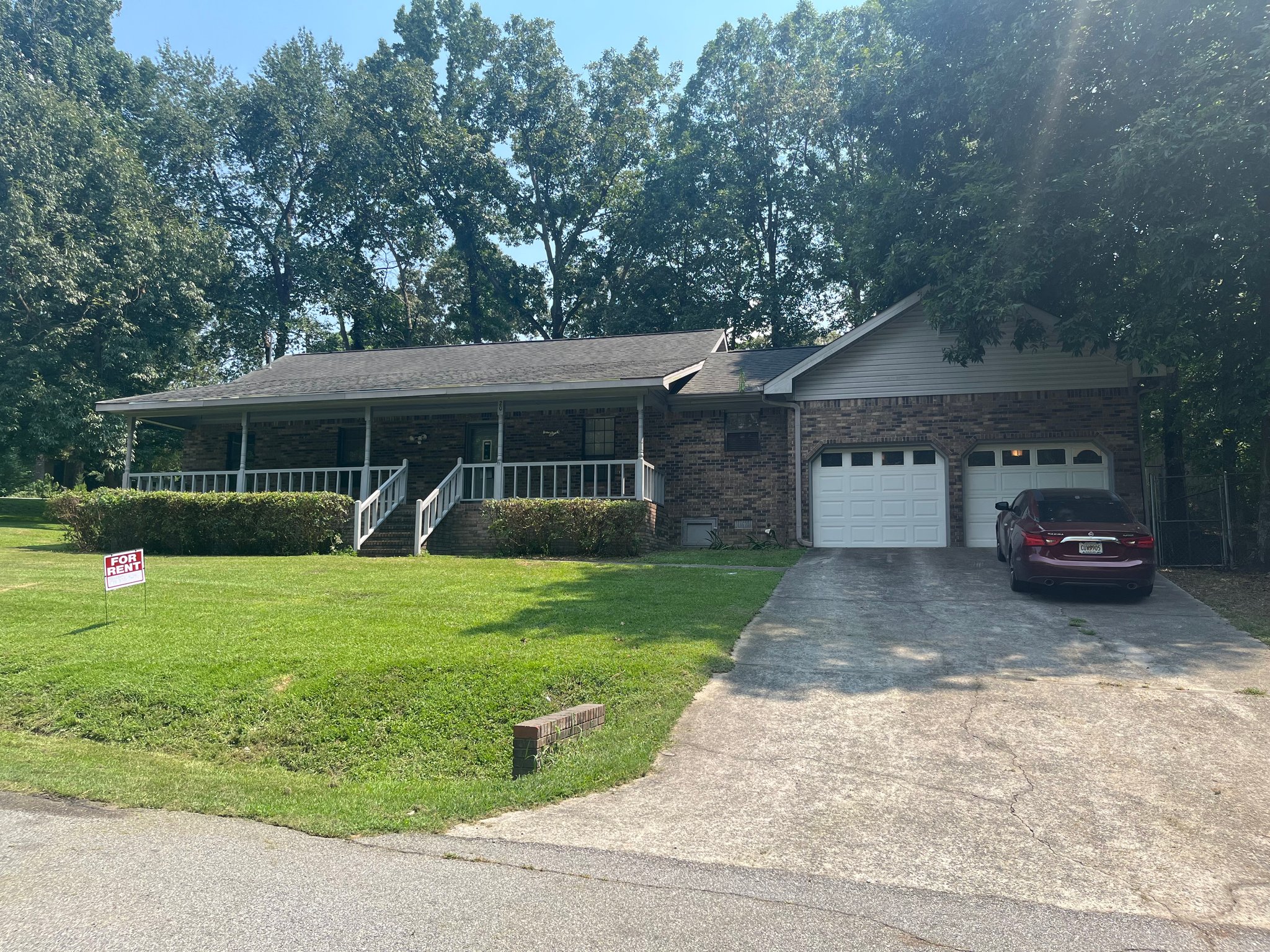 Warner Robins House: 200 Debbie Dr