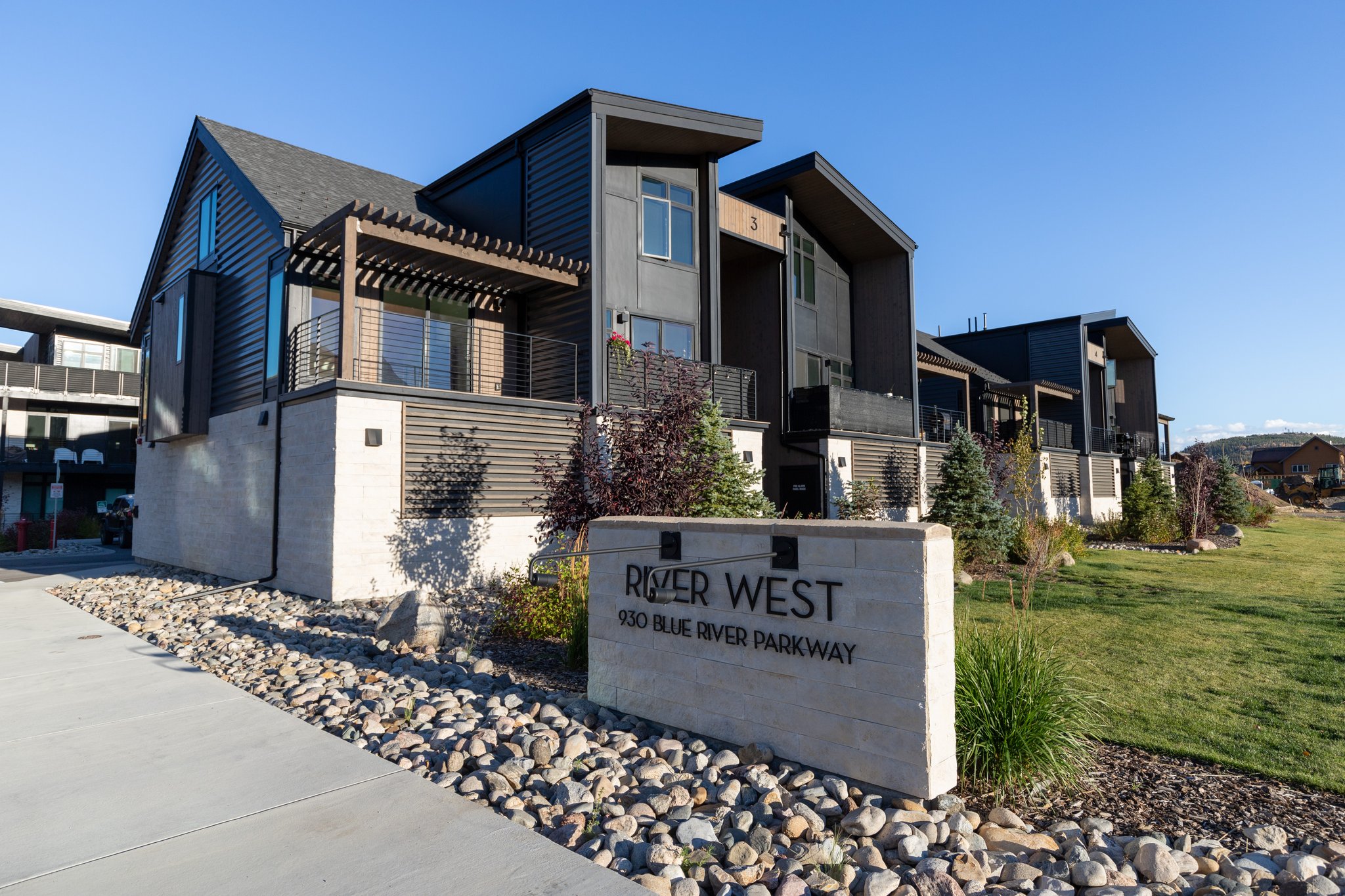 Silverthorne Apartment: 930 Blue River Pkwy