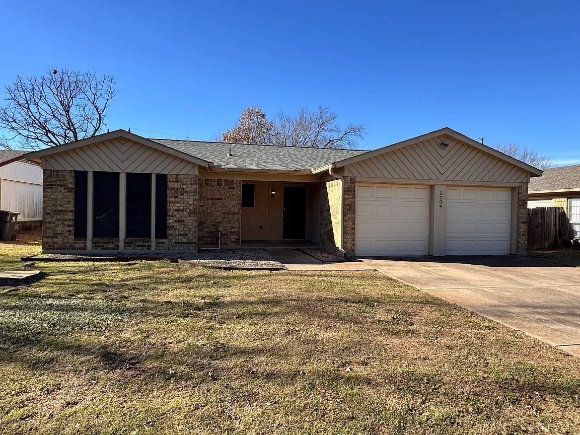 Arlington House: 5204 Hideaway Ct