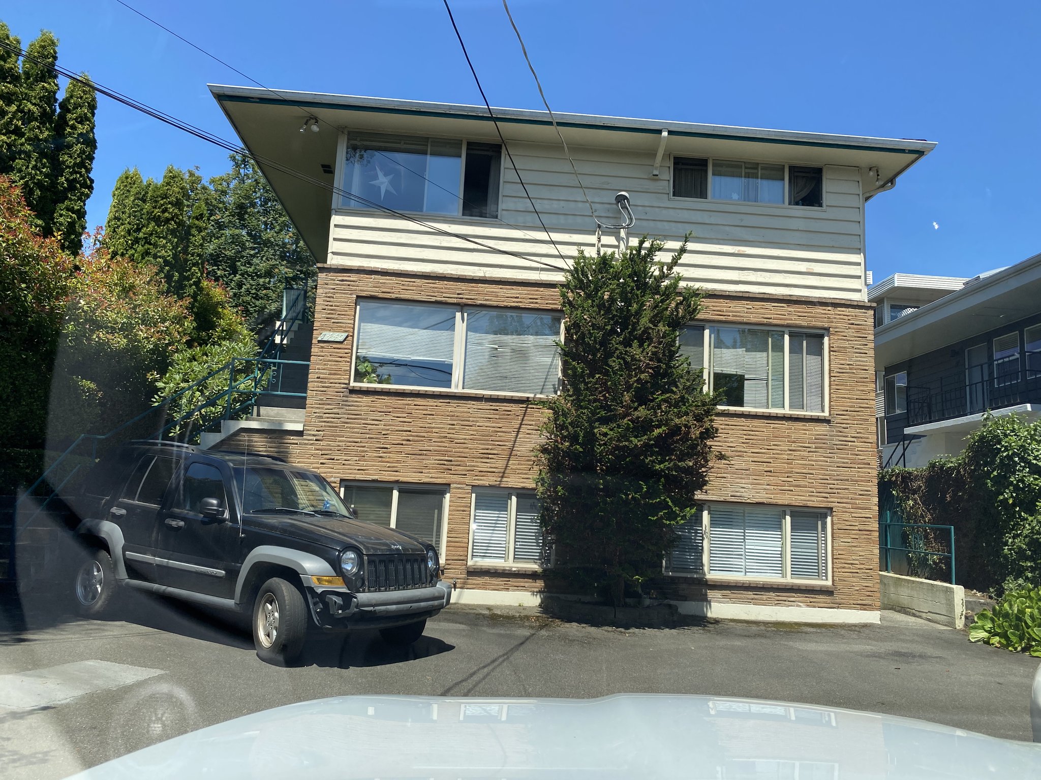 Seattle Multiplex: 1440 NW 60th Street, Unit #2