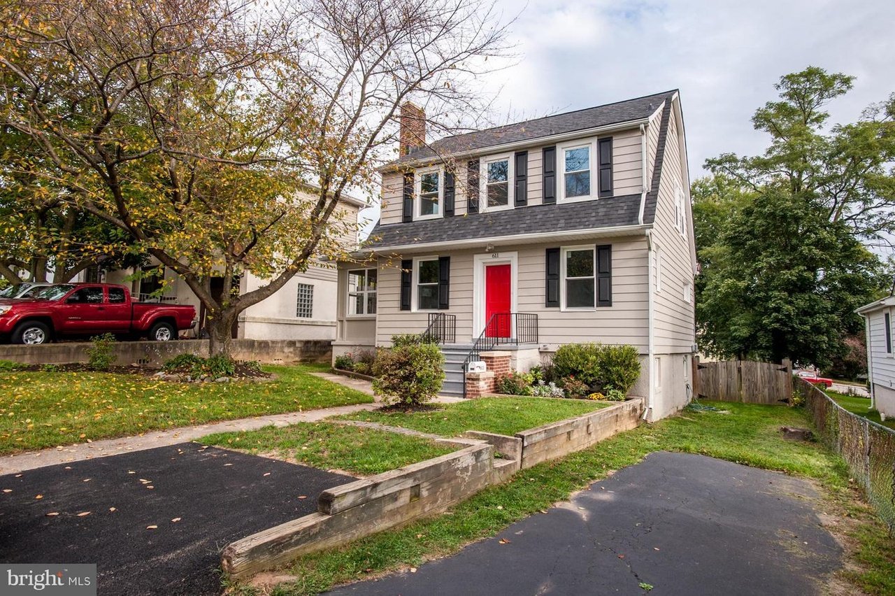 Catonsville House: 611 Hilltop Rd