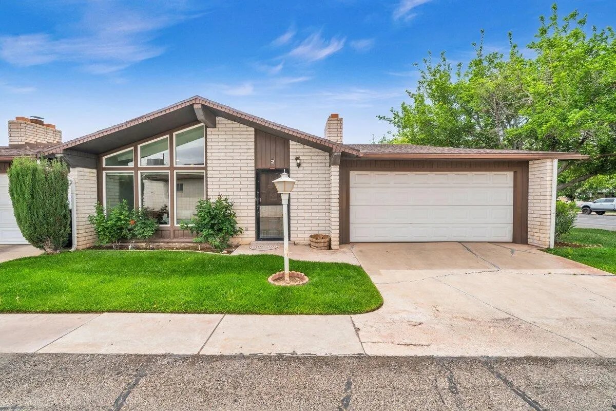 St. George Townhome: 575 Main Street