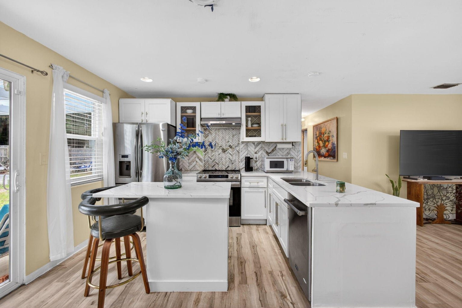 Riviera Beach House: 140 W 31st Court