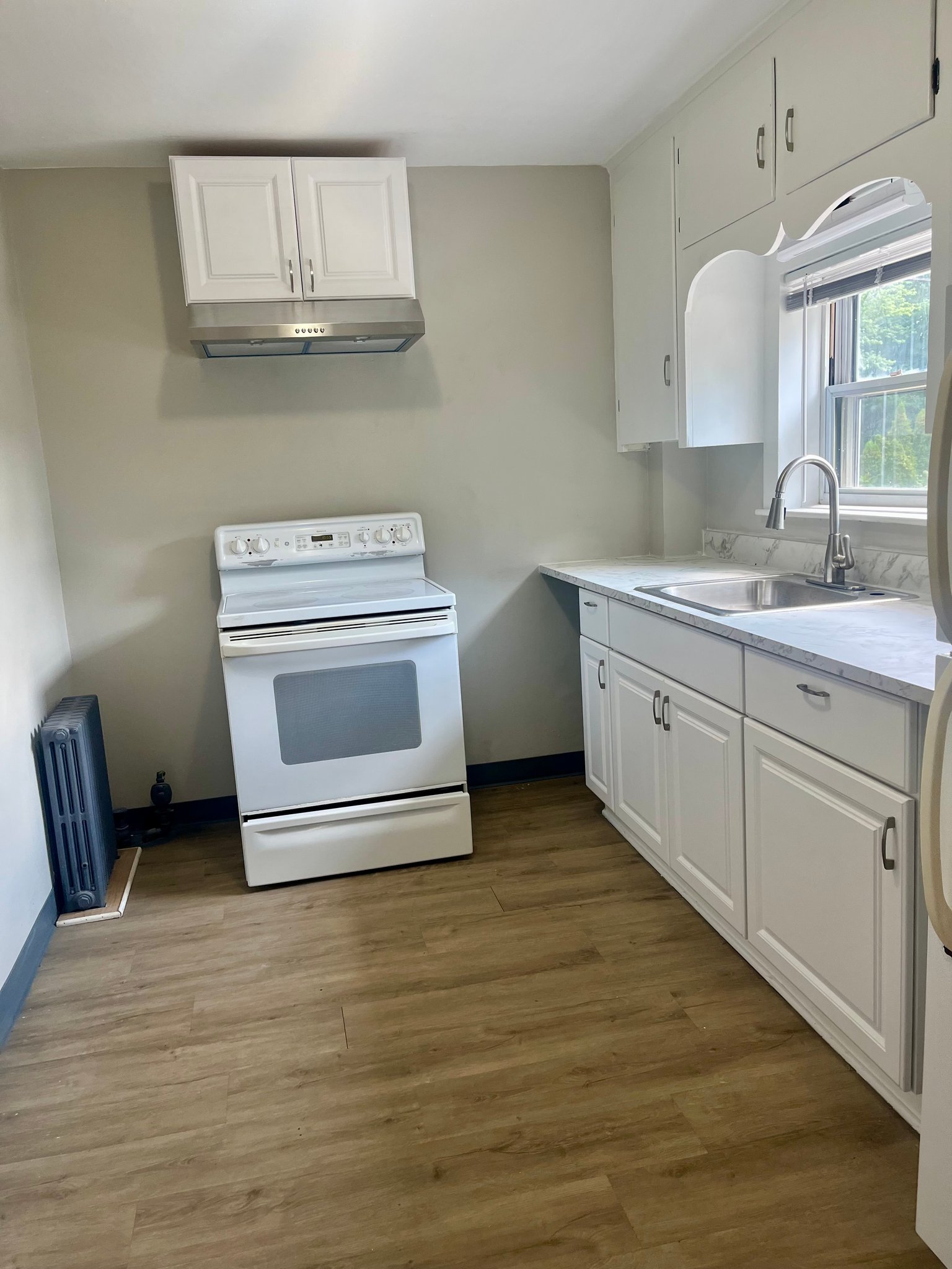 Dickson City Apartment: 1008-1010 Main St.