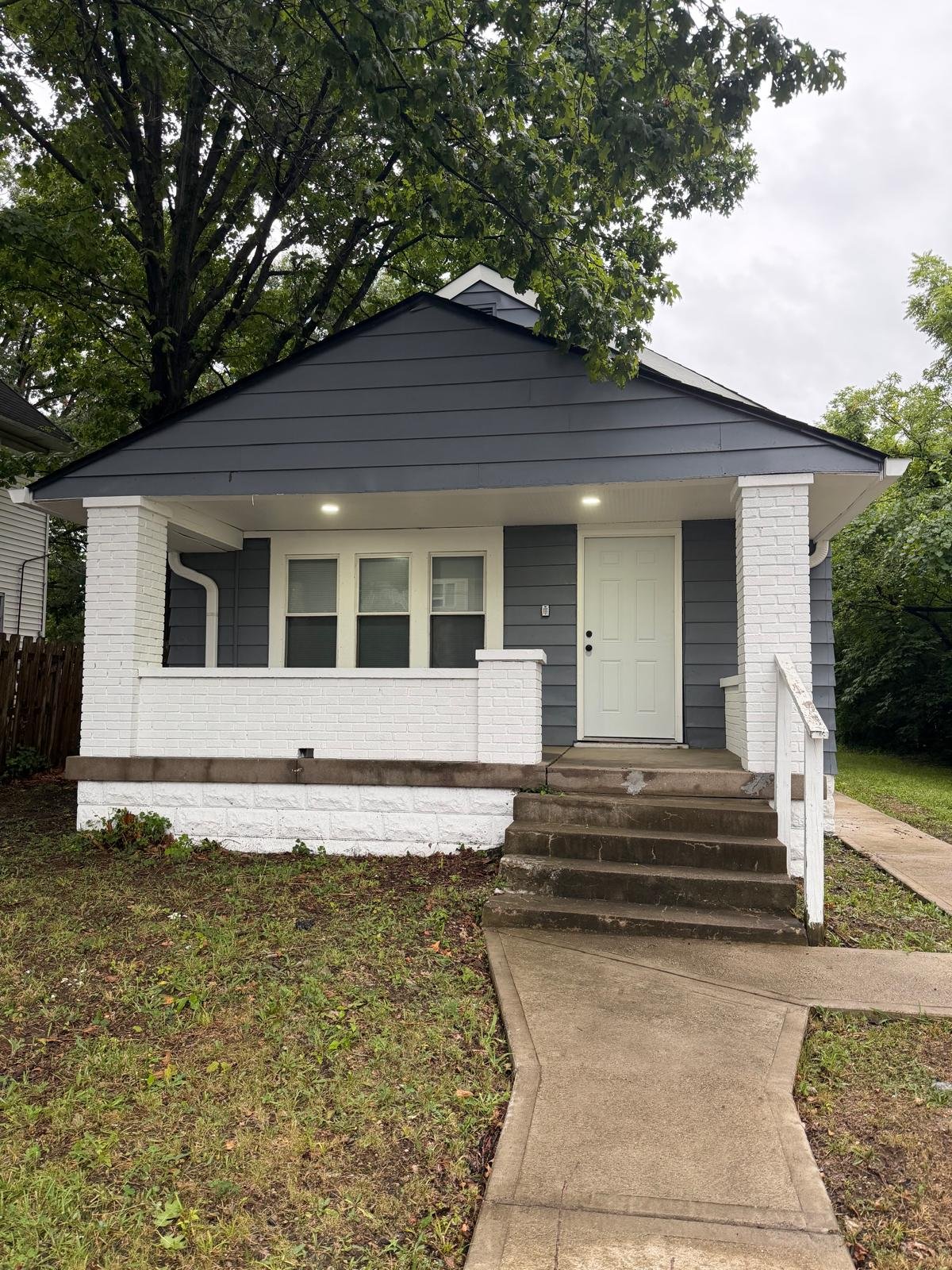 Indianapolis House: 3221 E 38th St