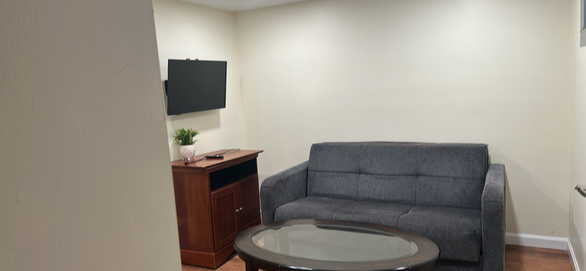 Wells Apartment: 19 Shepard Ln