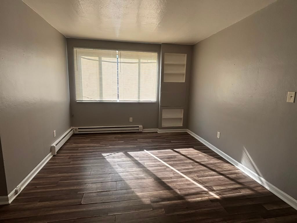 East Cleveland Apartment: 13955 Superior Road