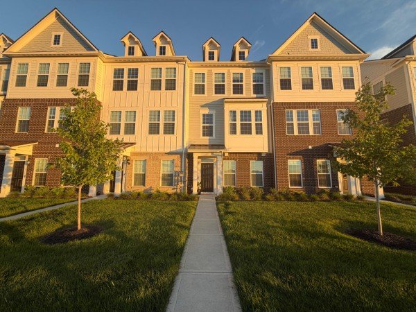 Carmel Condo: 1728 Blenker Dr