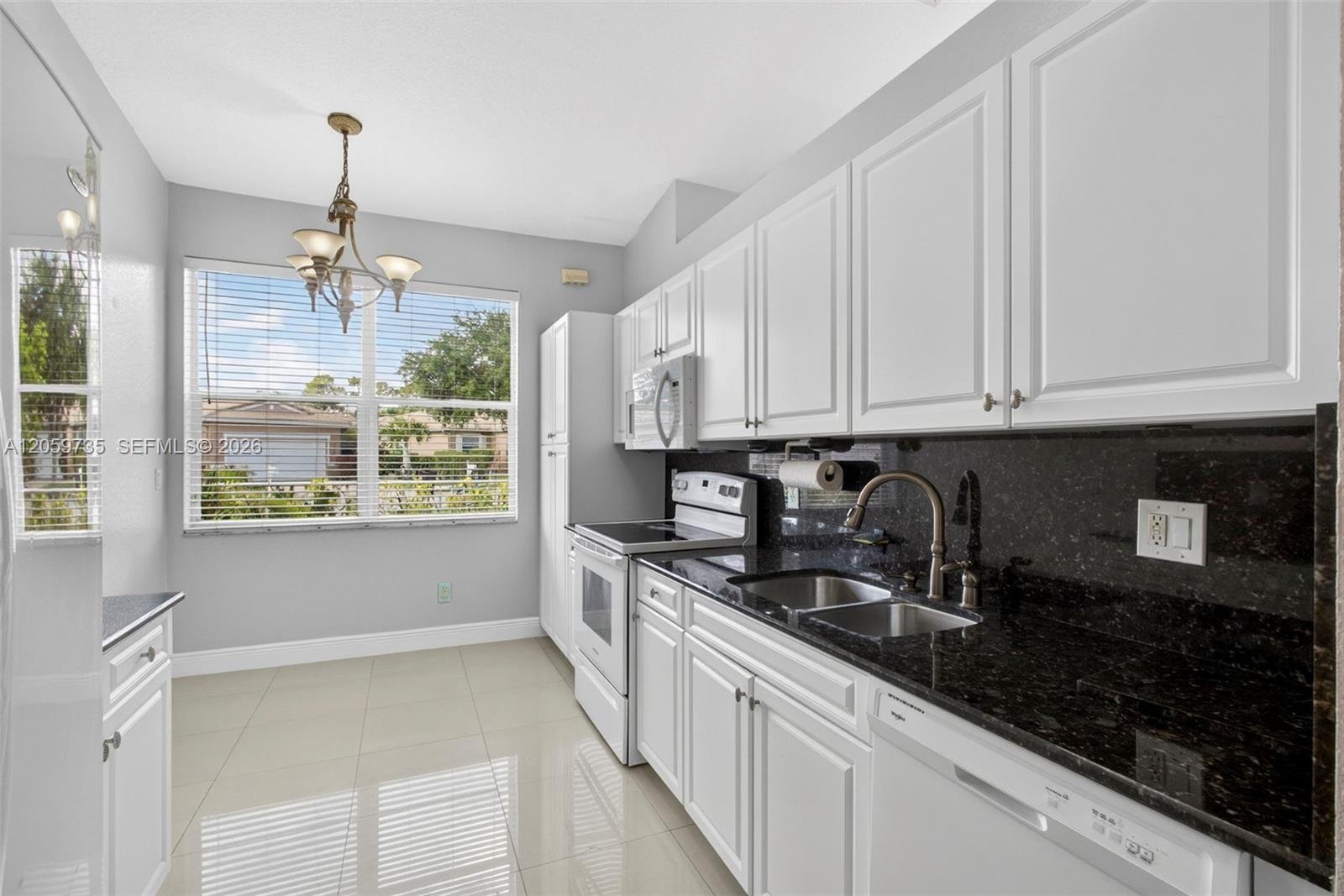 West Palm Beach Townhome: 2151 Umbrella Cay