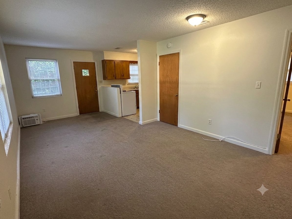 Cleveland Multiplex: 3105 Woodmore Ln NW