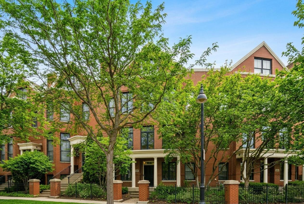 Glenview Townhome: 1813 Admiral Ct