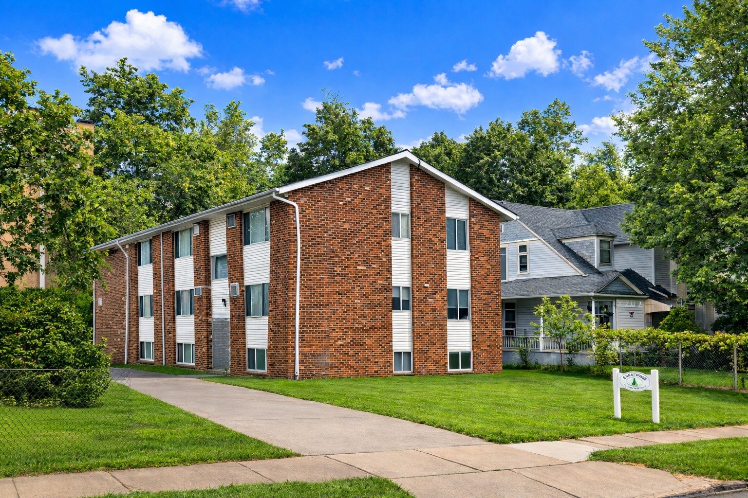 Akron Apartment: 45 Rhodes Ave.