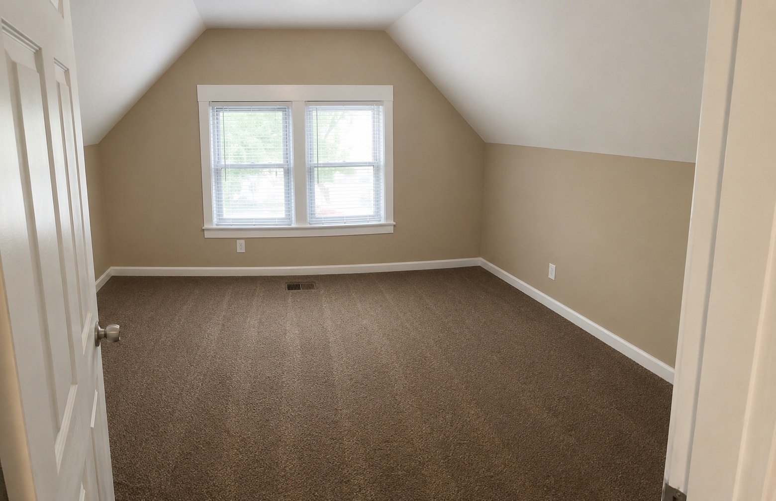 Cincinnati Single Room: 225 Emming St