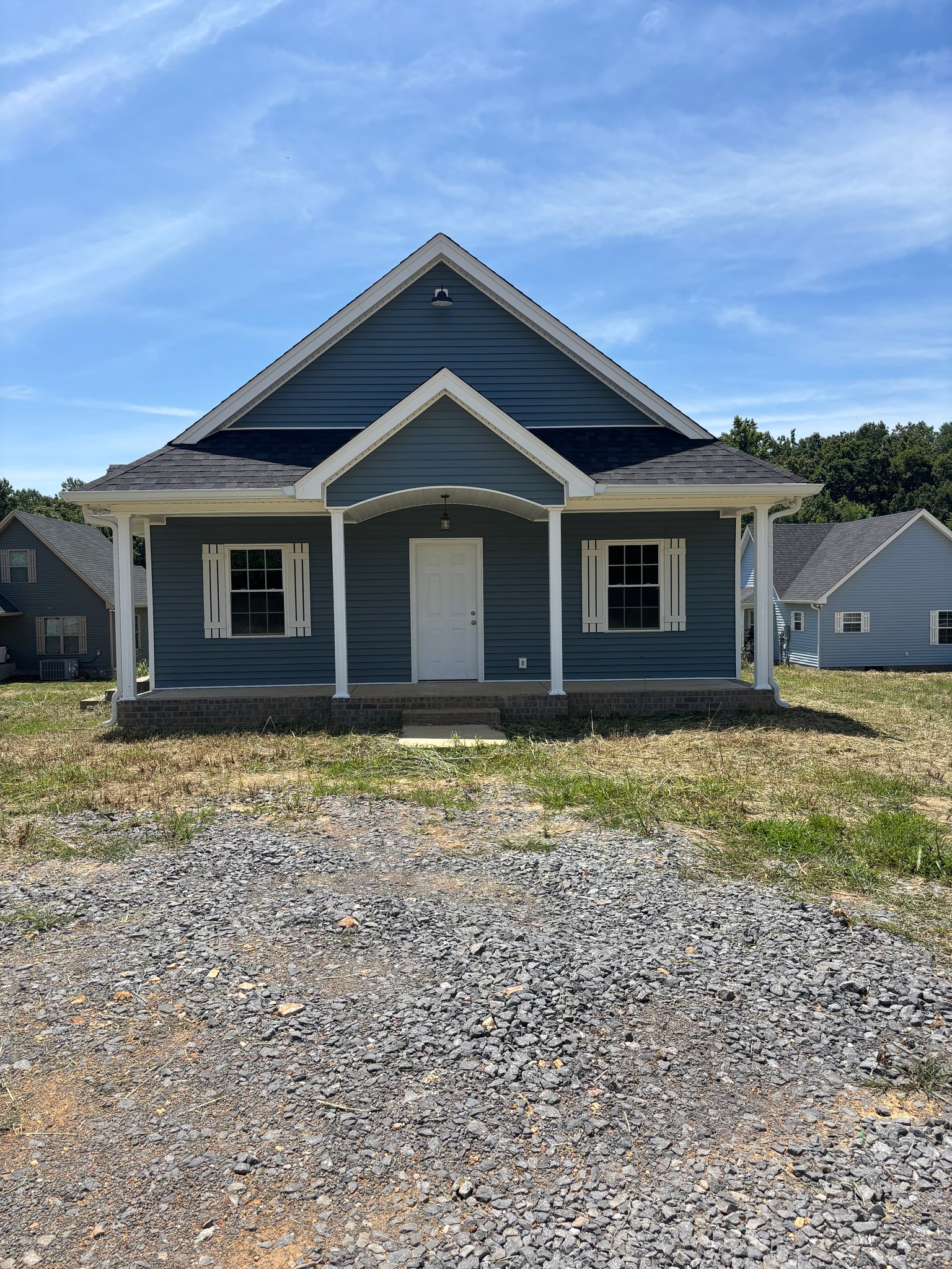 Lafayette House: 146 Apache