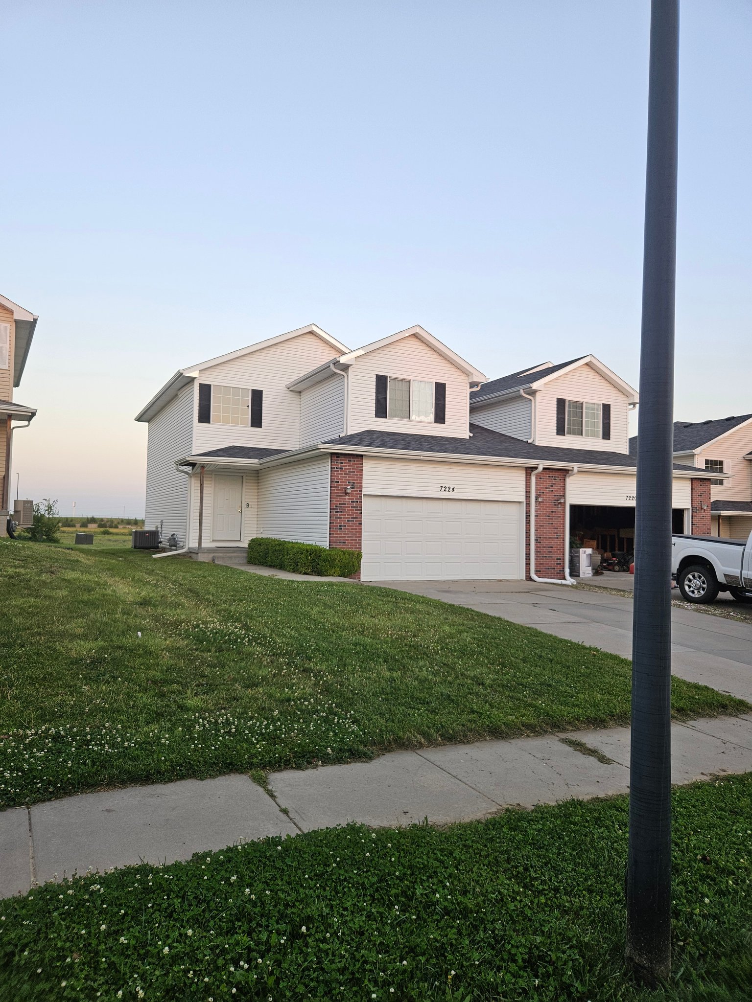 Lincoln Townhome: 7224 Dorchester Ct