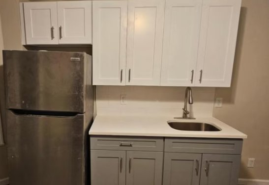 Paterson Apartment: 9 Circle Ave