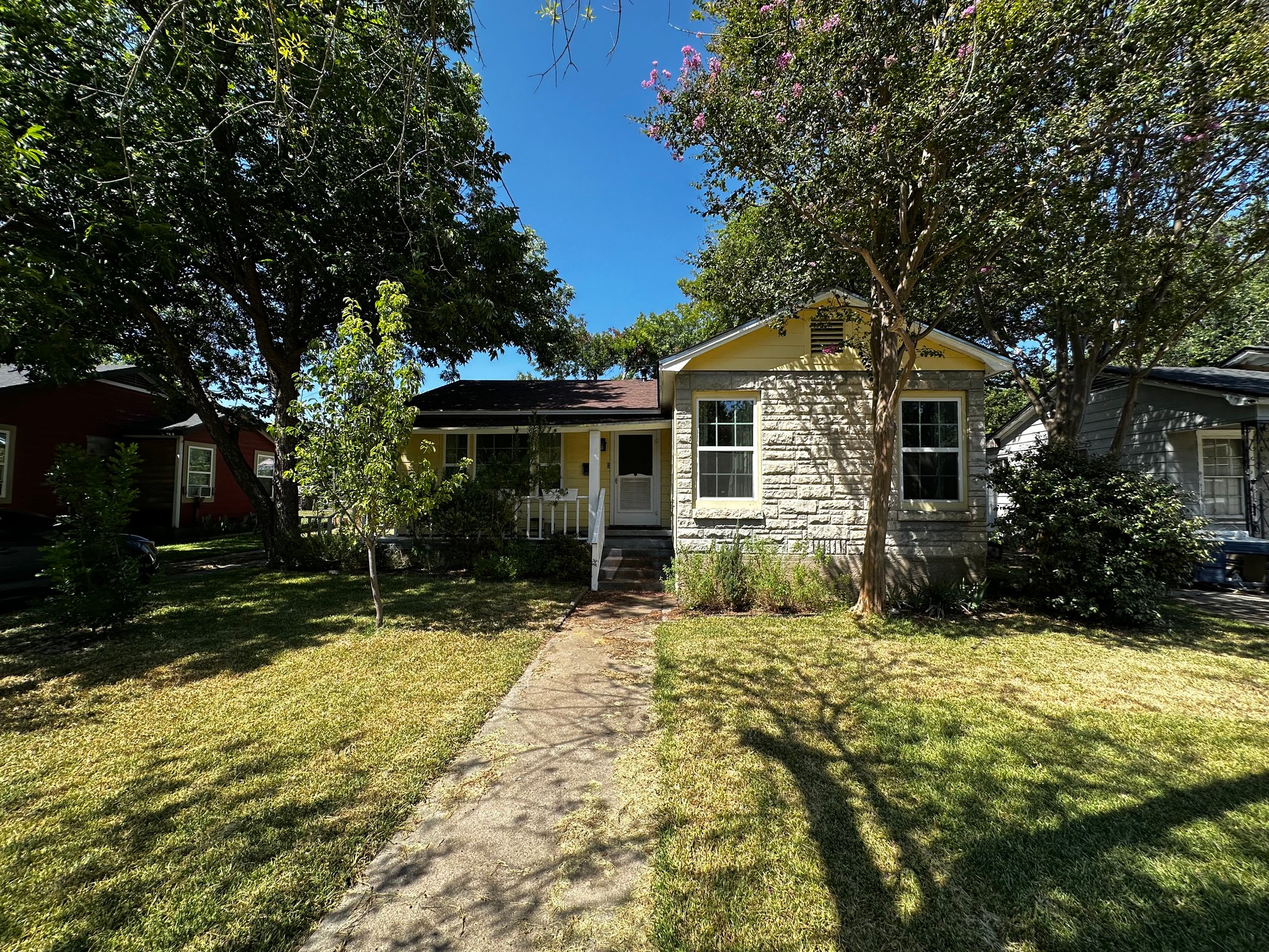 Waco House: 3217 Cole Ave