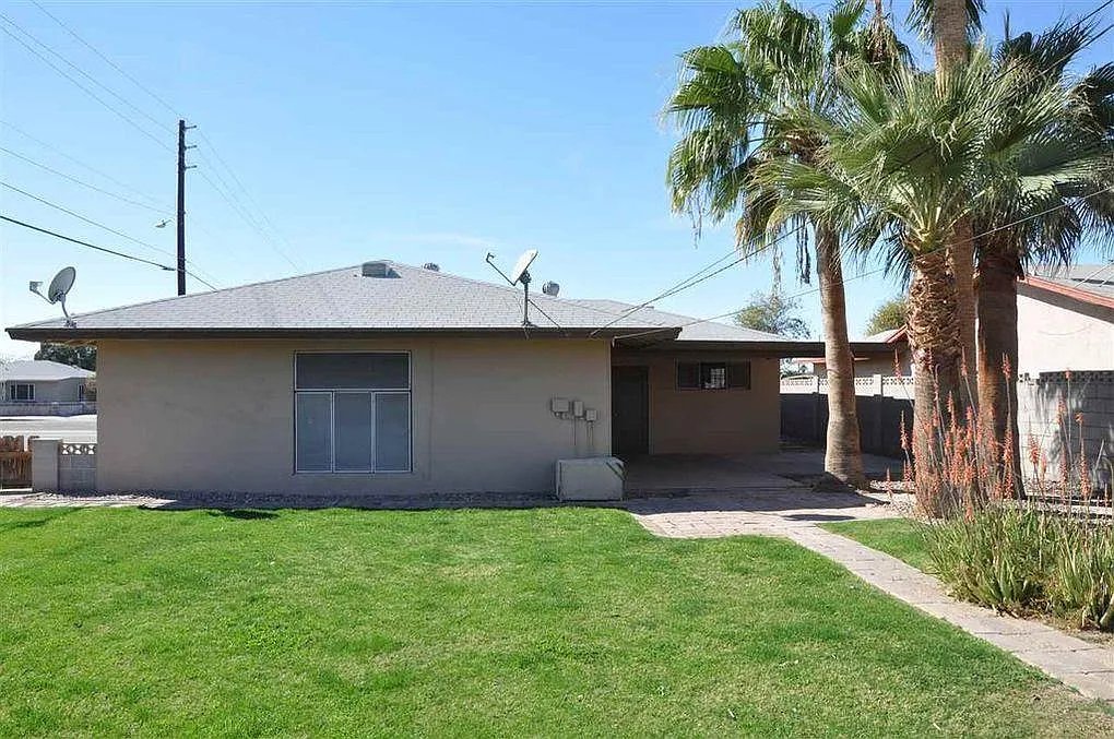 Yuma House: 790 W 17th St
