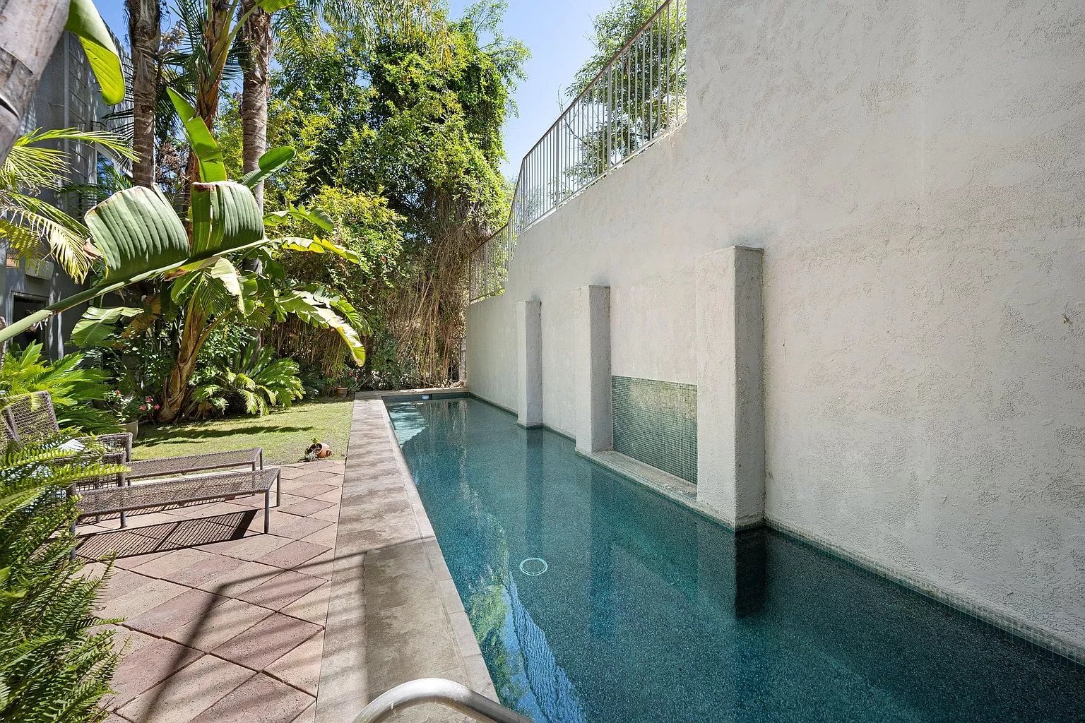 Sherman oaks House: 15316 Del Gado Drive