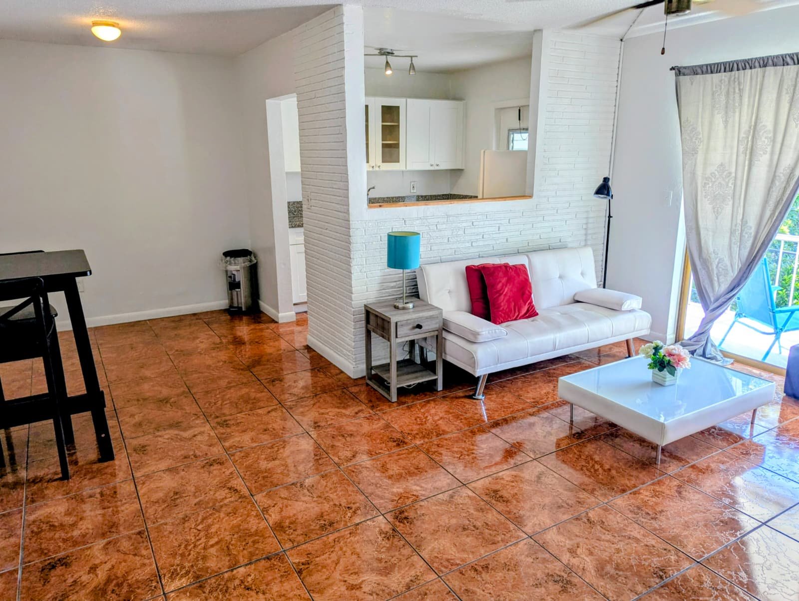 Miami Condo: 20400 NW 7 AVe