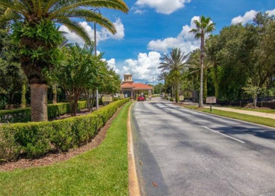 Davenport House: 122 Canary Island Circle