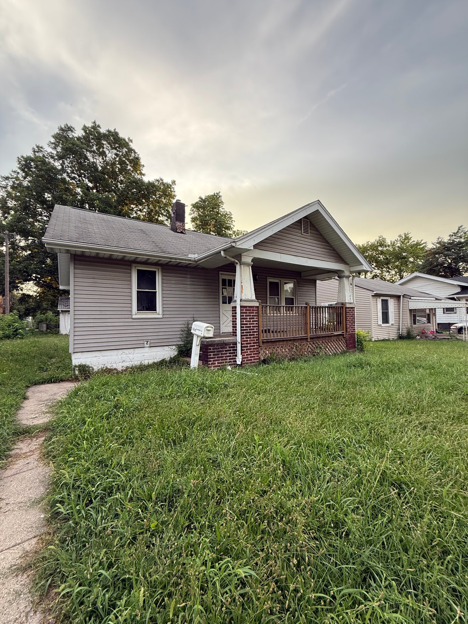 Decatur House: 1439 N Jasper