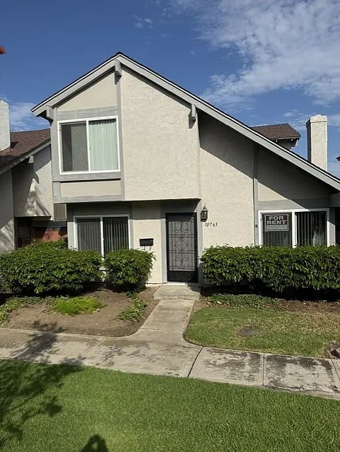 San Diego House: 10765 Esmeraldas Dr