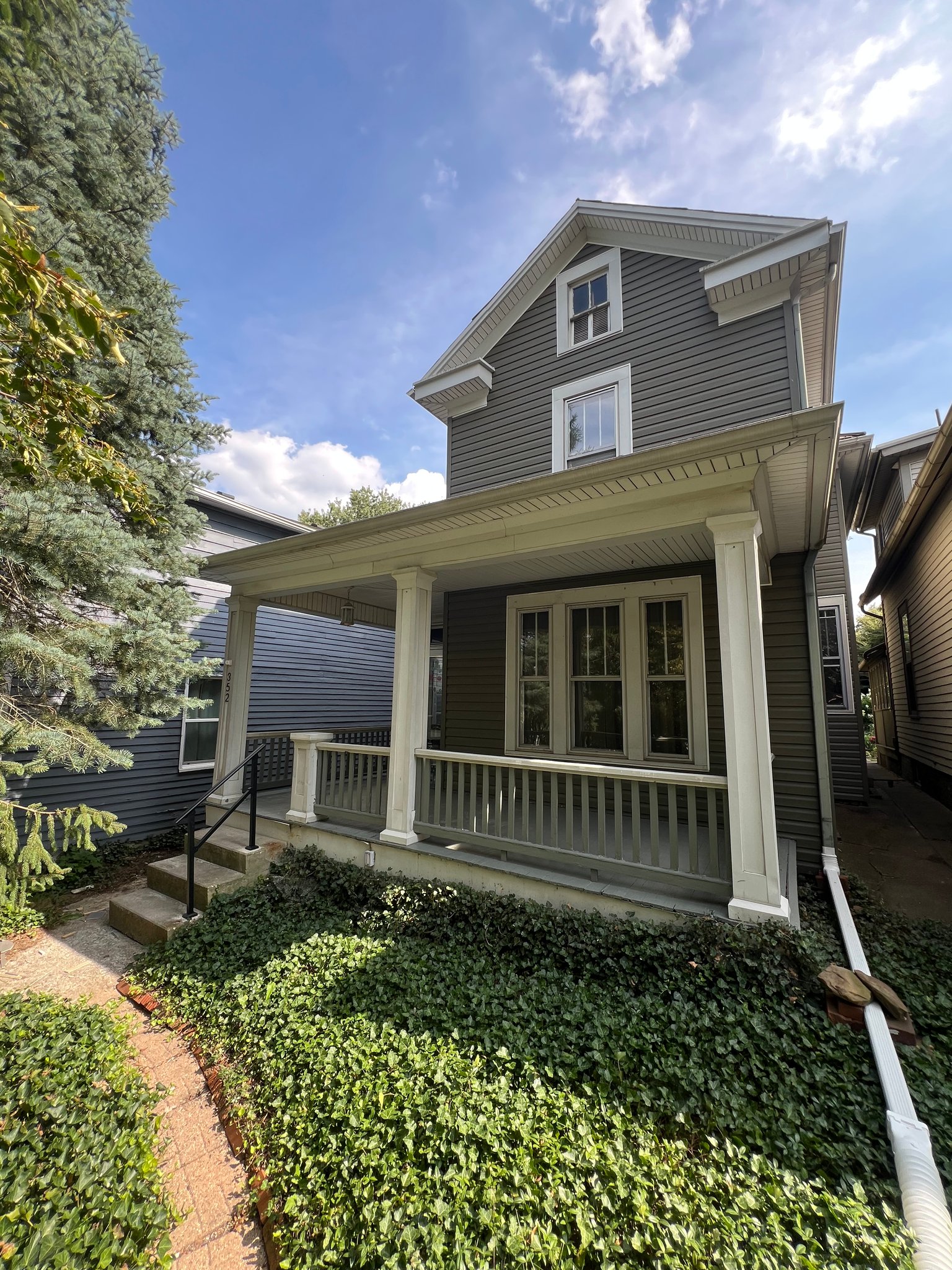 Lancaster House: 352 East Mulberry Street