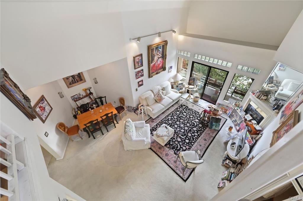 Los Angeles Townhome: 4477 Woodman Ave