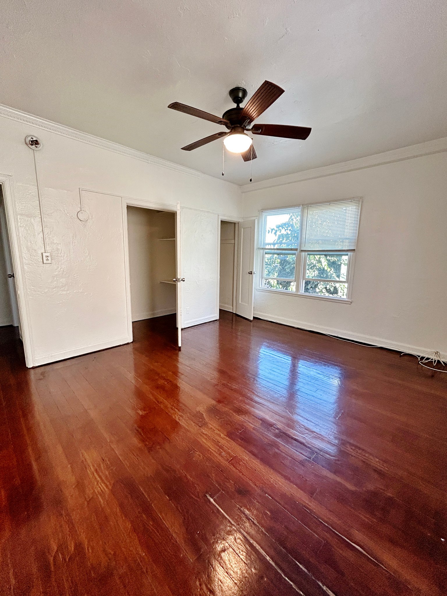 los angeles Apartment: 1523 mccadden pl