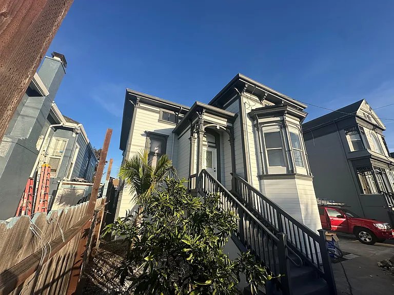 Oakland Multiplex: 3238 Adeline St