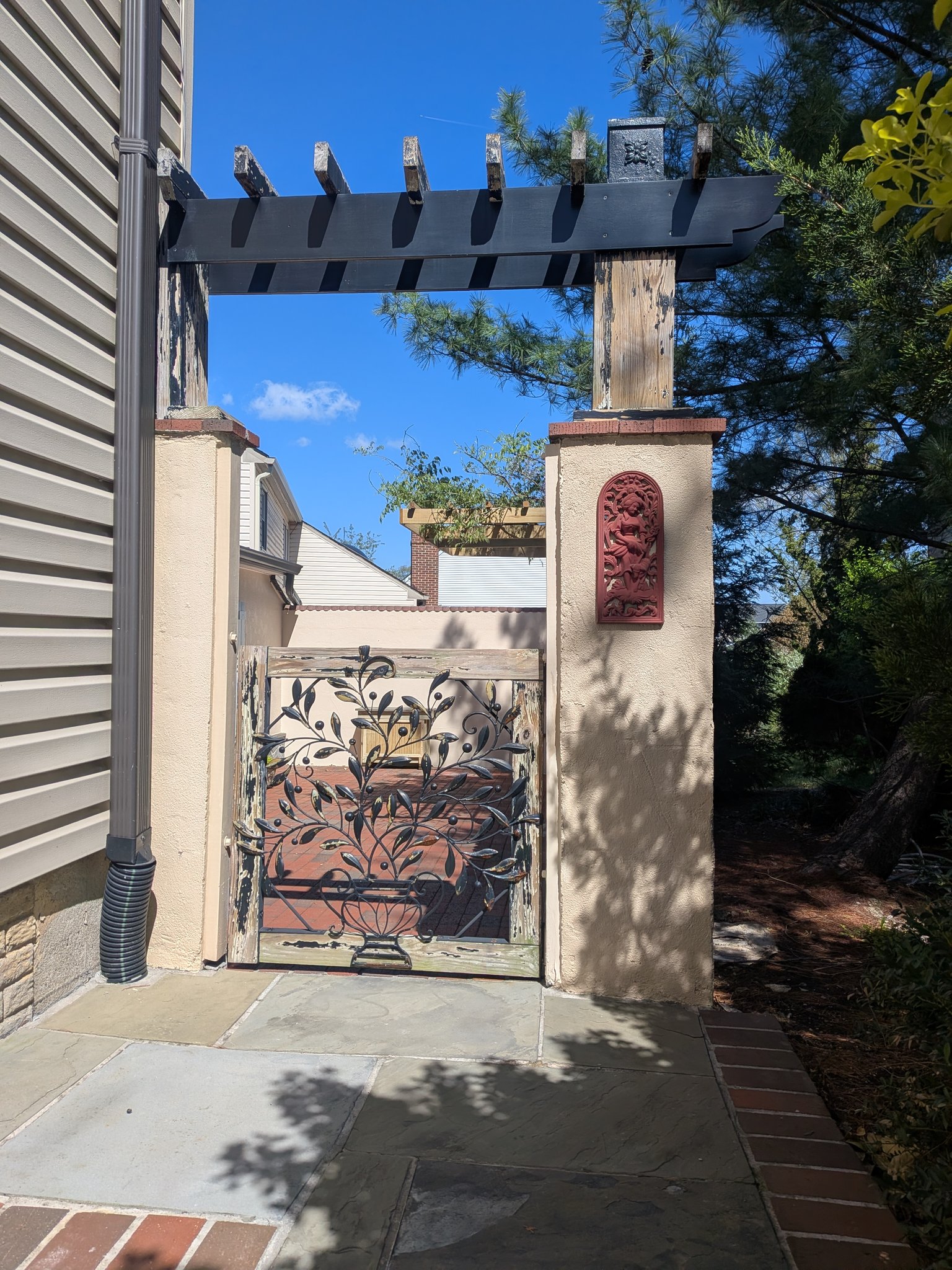 Clifton Apartment: 13395 Caballero Way
