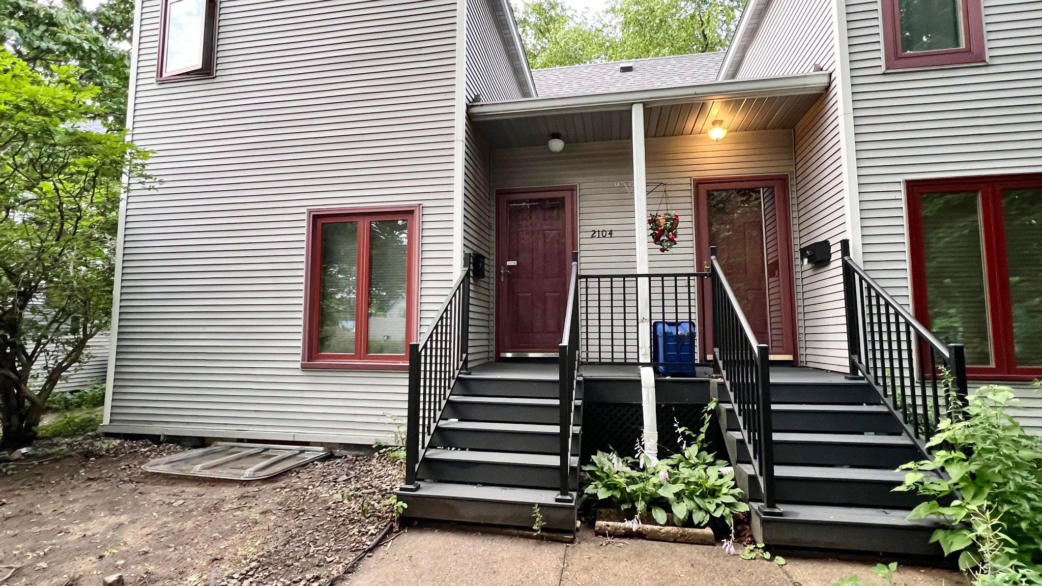 Minneapolis Townhome: 2104 E 22nd St