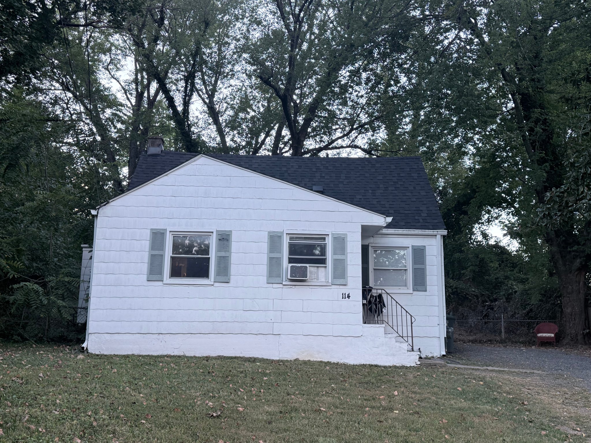 Falls Church Single Room: 114 S Lee St