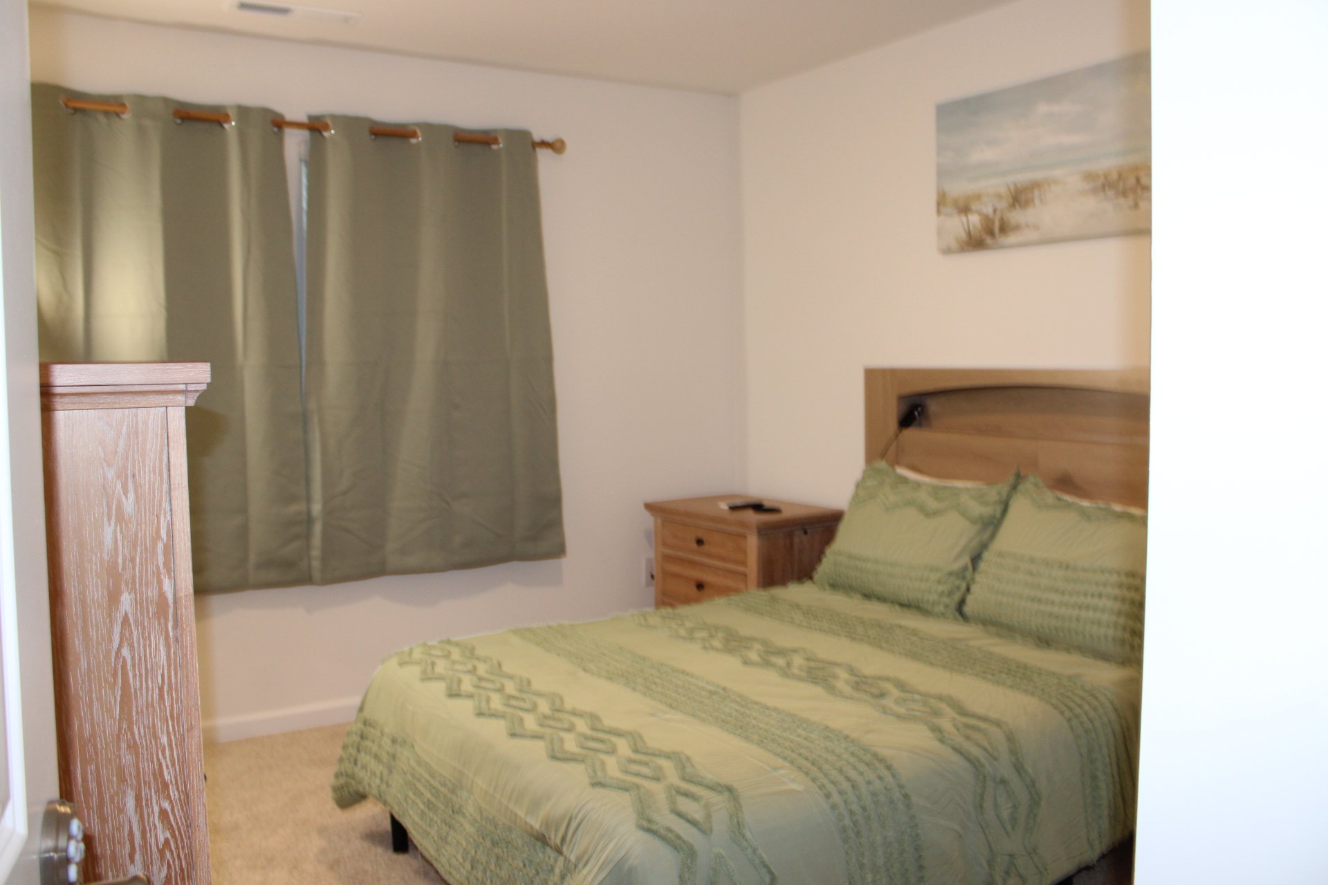 Durham Single Room: 1932 Hinesley Drive