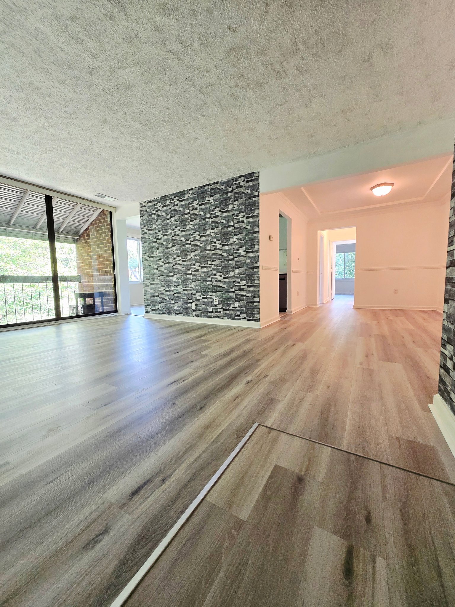 Columbia Condo: 8729 Hayshed Ln