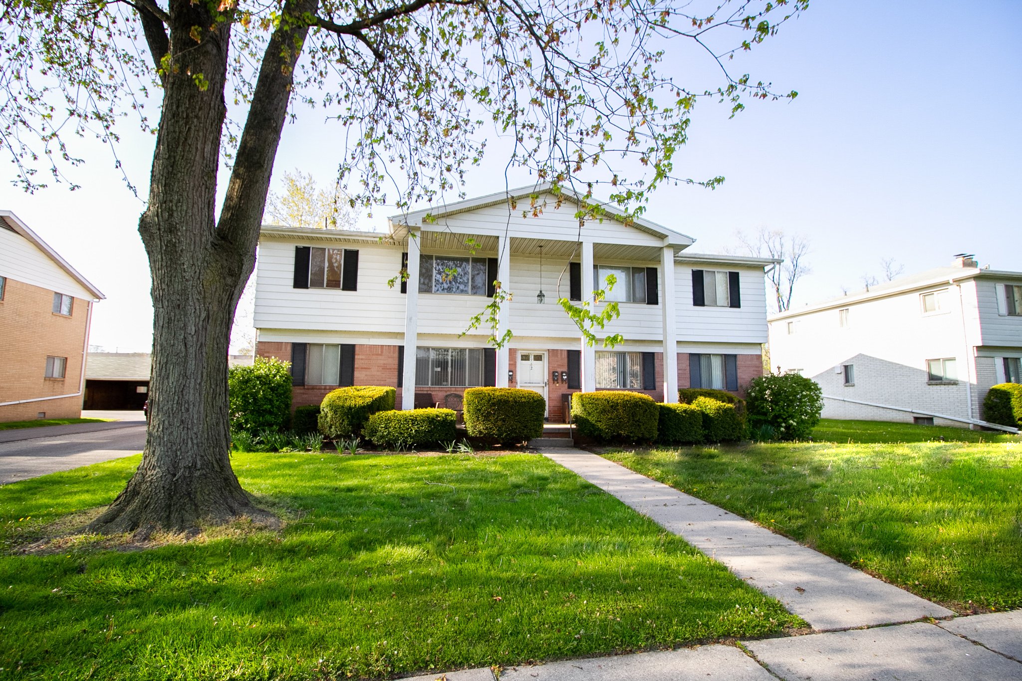 Toledo Multiplex: 2962 Carskaddon Ave #1