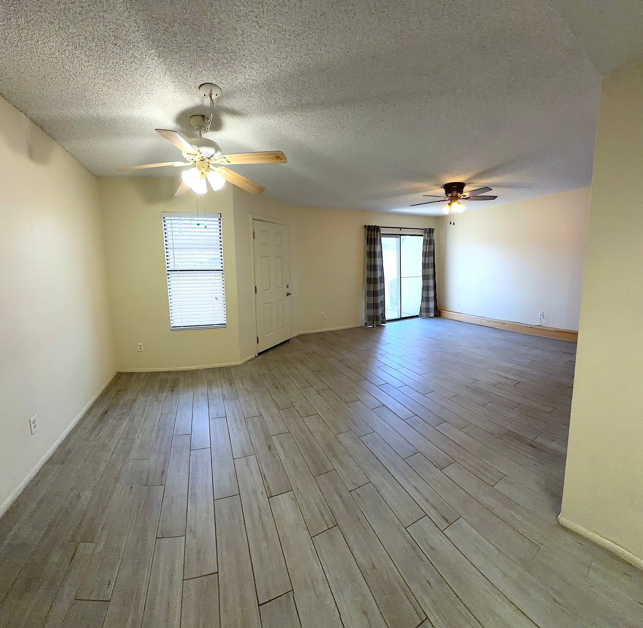 Mesa Townhome: 2040 S Longmore