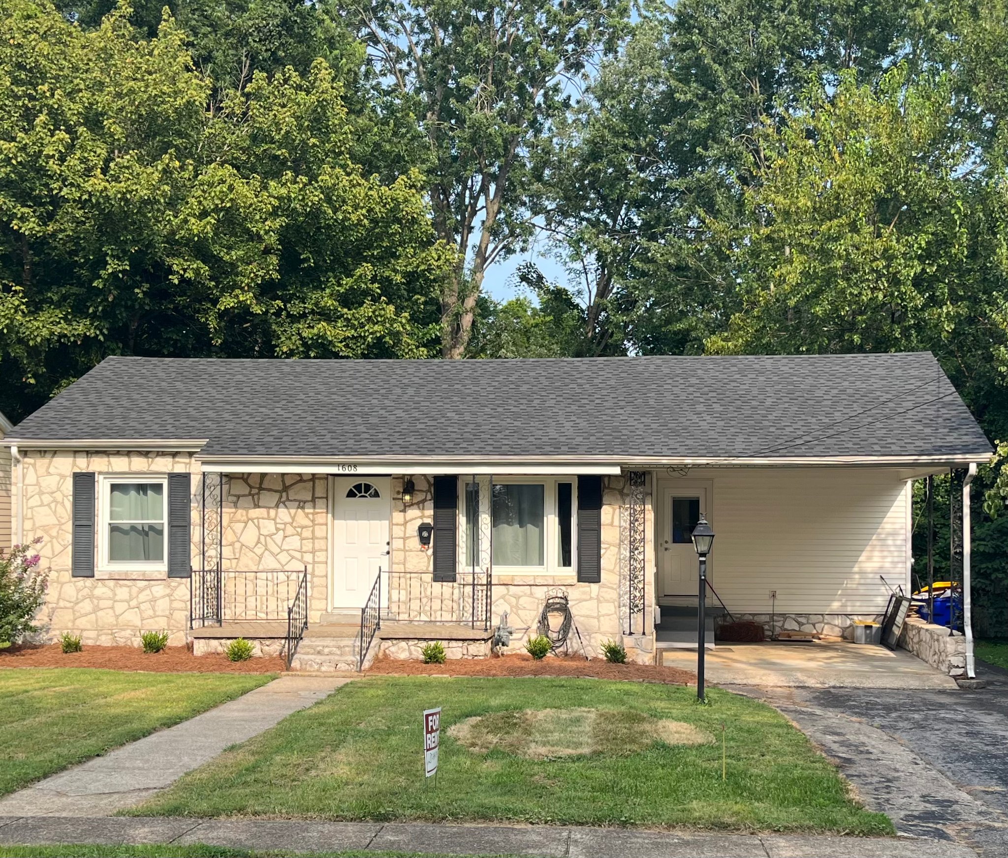 Bowling Green House: 1608 Glendale Dr