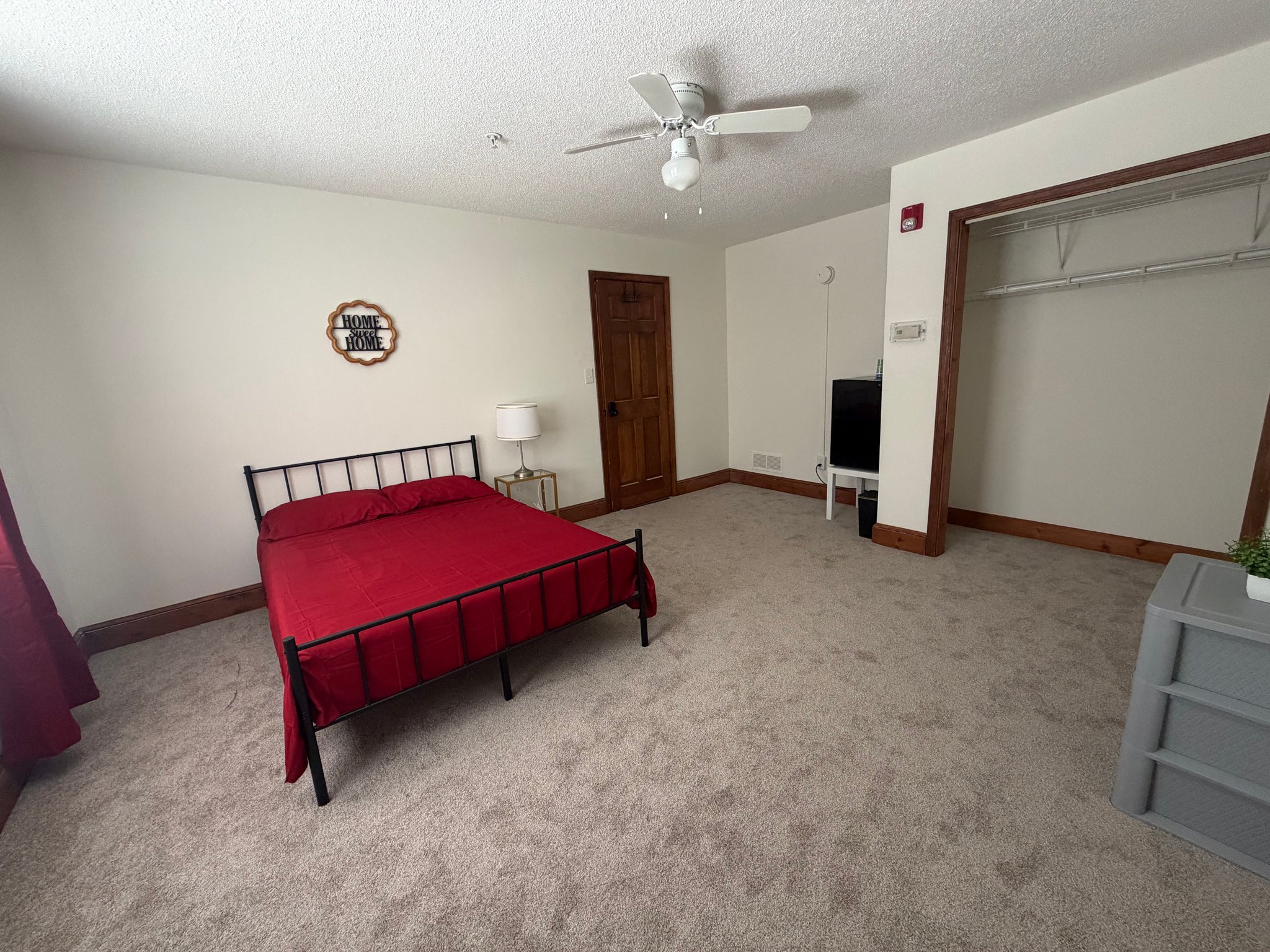 Jonesboro Single Room: 298 Main Street