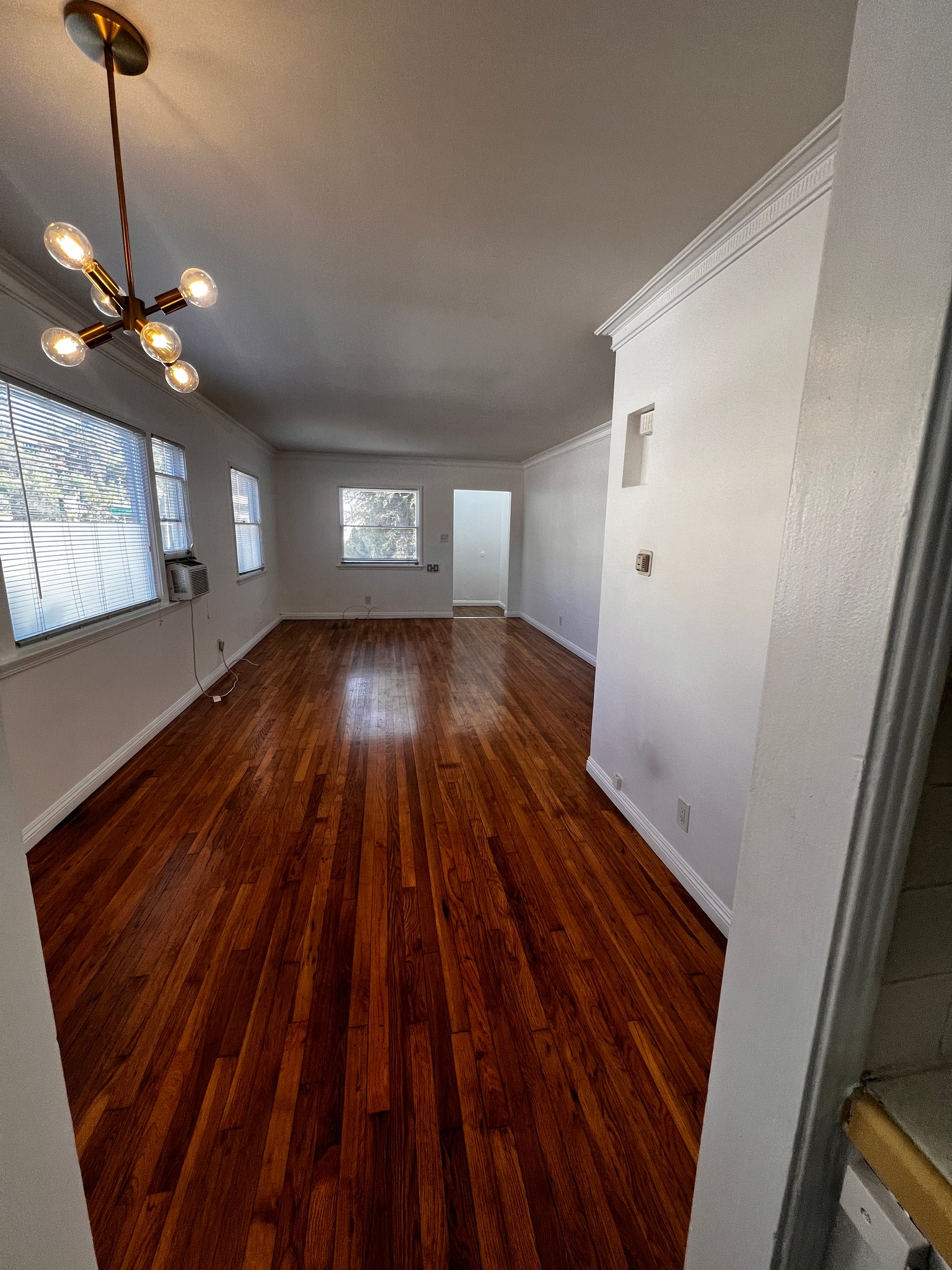 Los Angeles Apartment: 3880 Roble Vista Drive