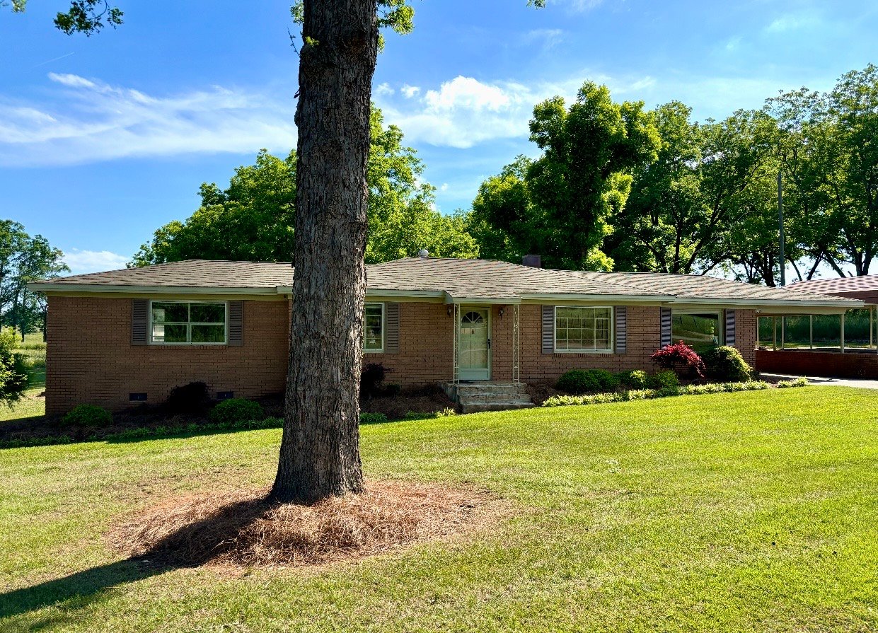 Commerce House: 721 Thomason Okelley Rd