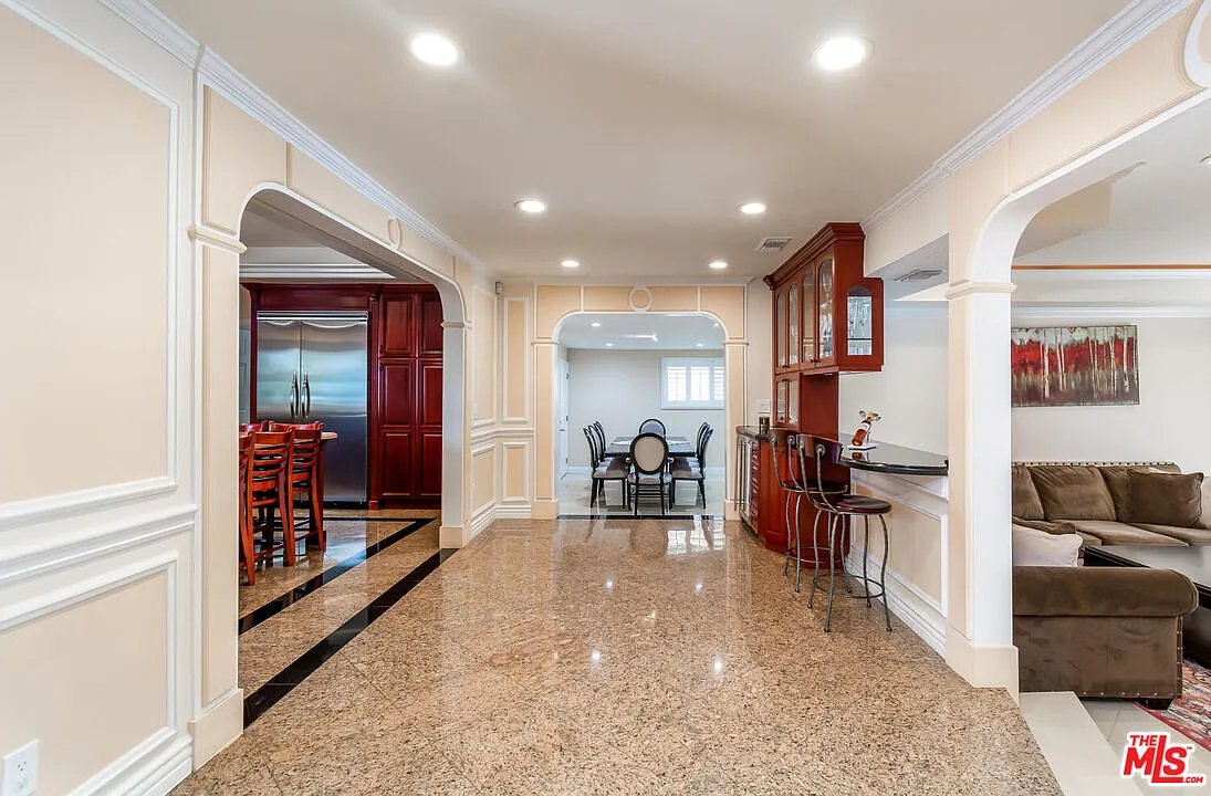 Porter Ranch House: 18680 Kenya st