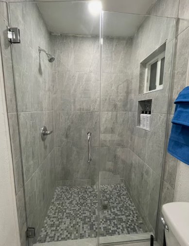 long beach Apartment: 1995 cedar ave
